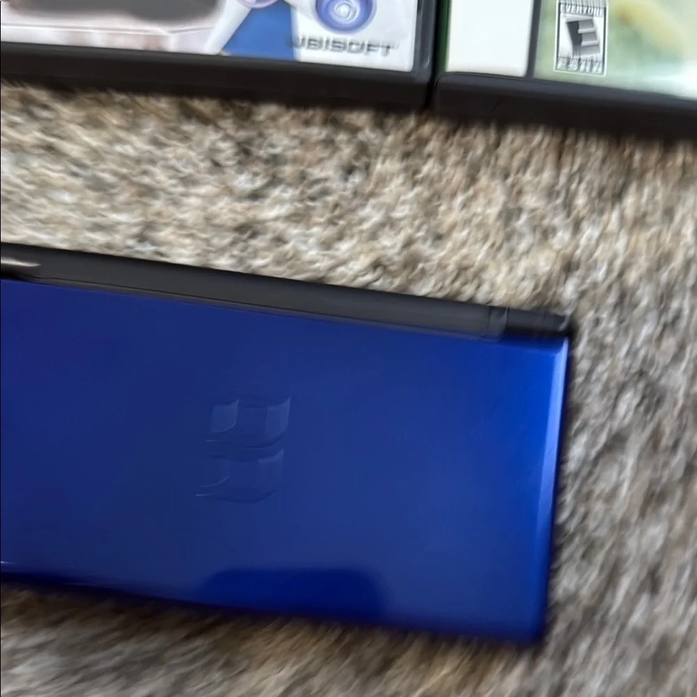 Nintendo DS Lite and Games Bundle